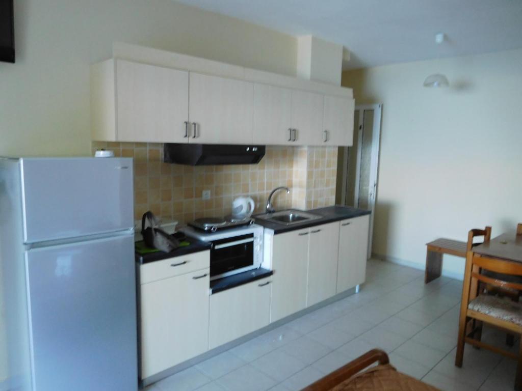 Kuchnia lub aneks kuchenny w obiekcie Harbour View - Oceanis Apartments