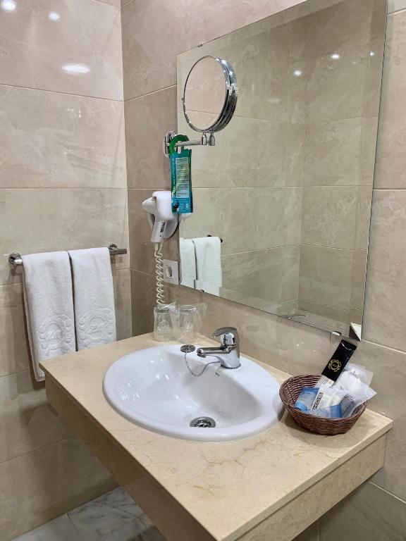 Hotel Europa Boutique Sevilla, Sevilla – Precios 2023 ...