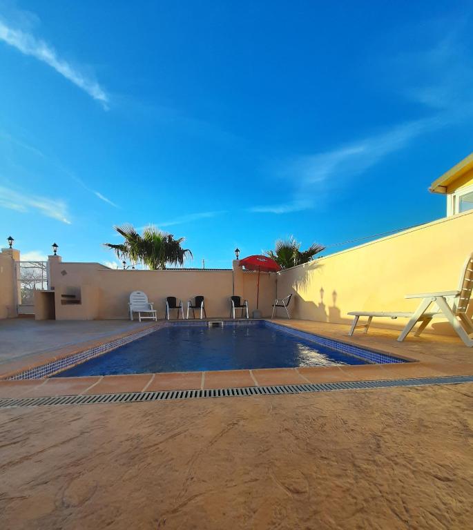 Caseta De L'avi - Housity