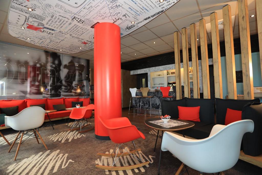 Posezení v ubytování ibis Aurillac