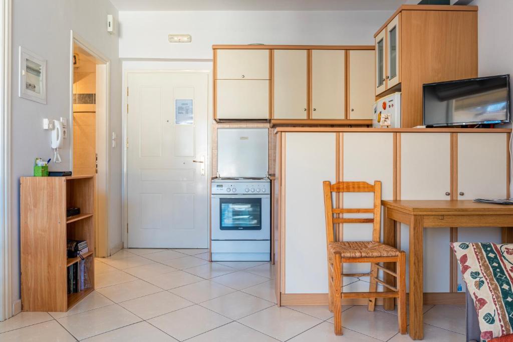 Kuchyň nebo kuchyňský kout v ubytování Comfy beach flat, 10min to the city center