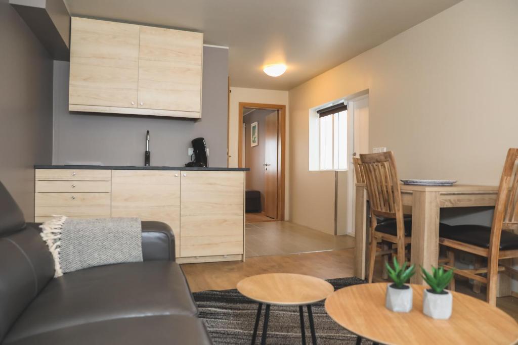 Posezení v ubytování E18 Apartments