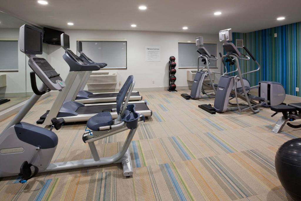 Holiday Inn Express & Suites Minneapolis - West End by IHG photo