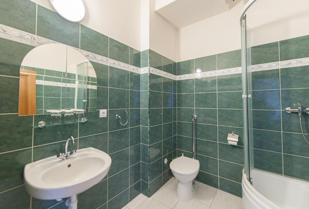 Hotel v Centru - Resim 9