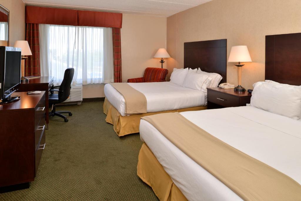 Postel nebo postele na pokoji v ubytování Holiday Inn Express & Suites - Ocean City by IHG