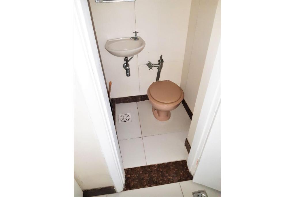  Apartamento para 6 pessoas a 1 quadra da praia deo Leblon