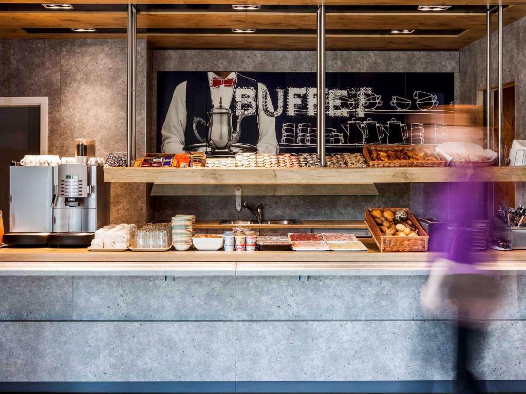 Kemudahan buat kopi dan teh di ibis budget Bern Expo