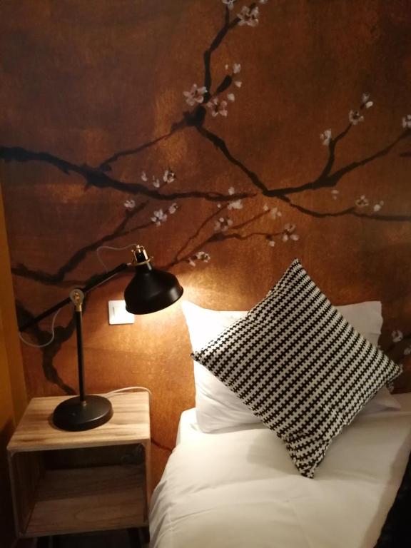 Hotel Du Cygne Tours - Quadruple Room Accessible By Stairs Only