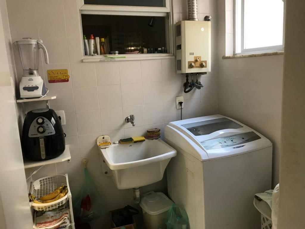  Ótimo apartamento apenas 2 quadras da praia de Ipanema