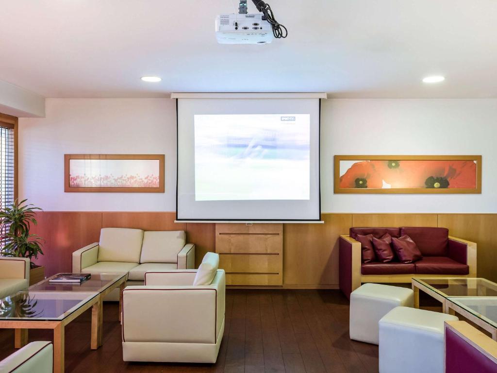 Posezení v ubytování Hotel ibis Porto Sao Joao