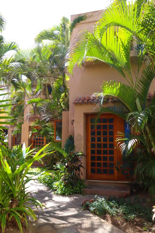 Giardino di Villas El Rancho Green Resort