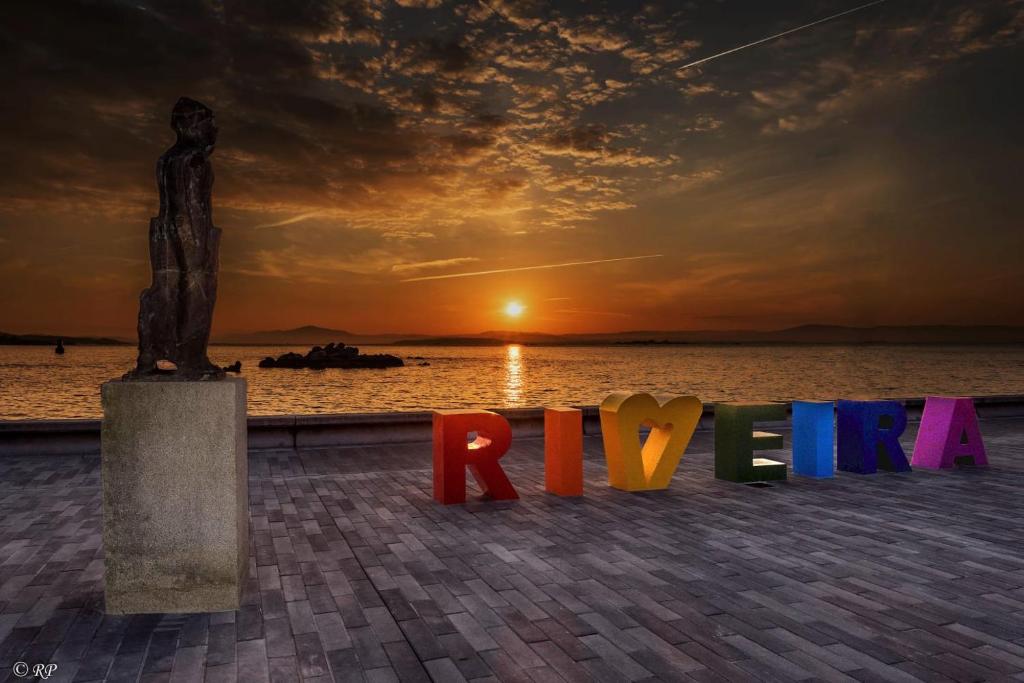 Apartamento en primera línea de playa, Ribeira, Spain ...
