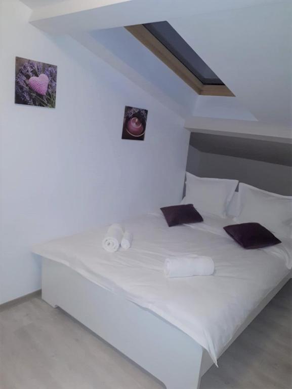 Postel nebo postele na pokoji v ubytování Top Style Villa