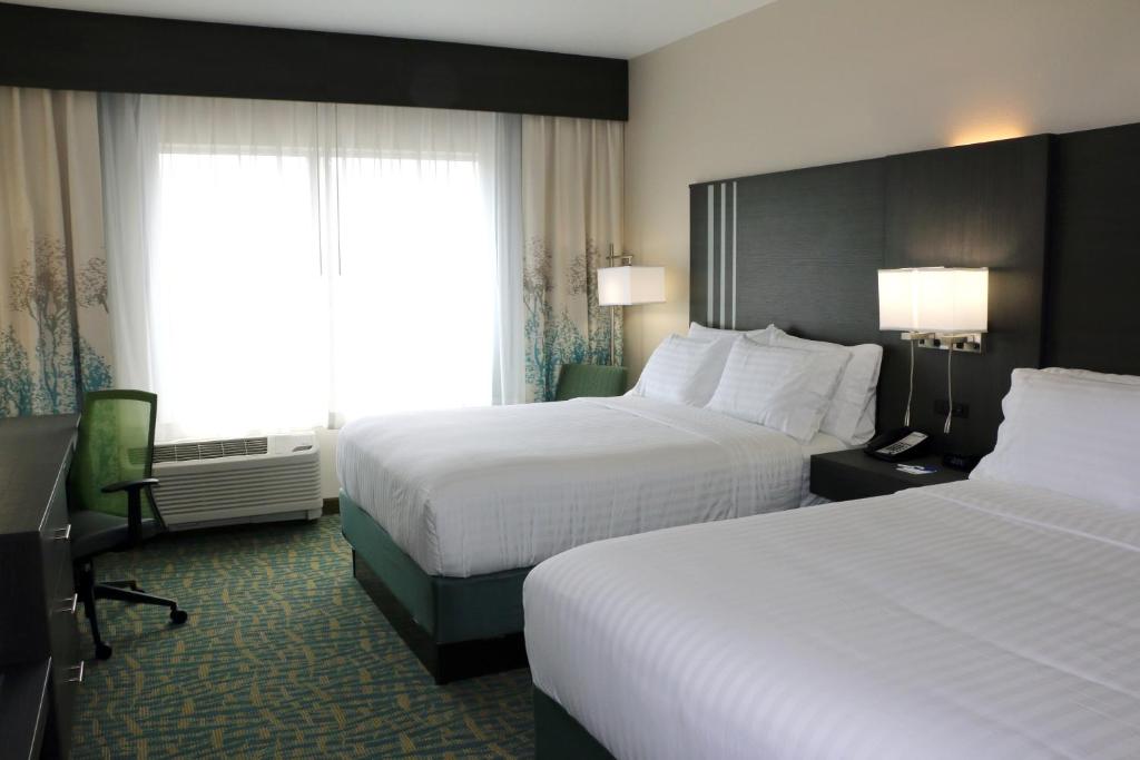 Holiday Inn Express & Suites - Hendersonville SE - Flat Rock by IHG - Habitación Estándar Con Dos Camas Queen
