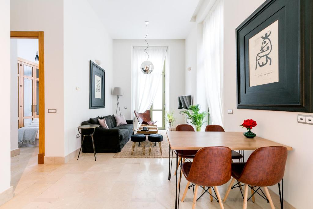 Posezení v ubytování 2E Stylish Bright Apartment Sevilla Downtown Azofaifo
