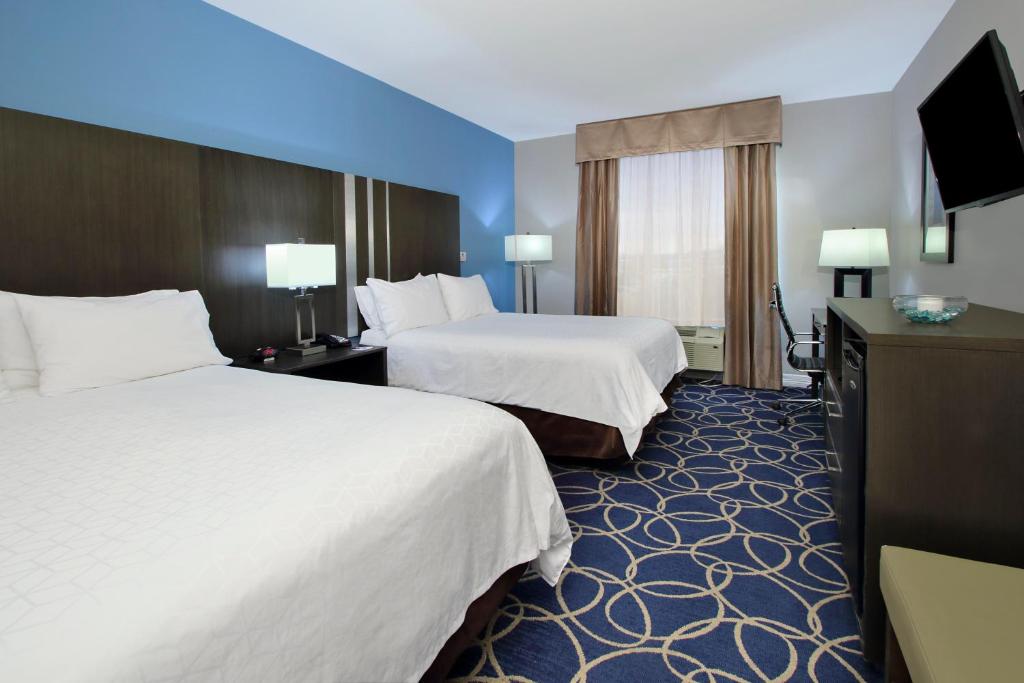 Holiday Inn Express and Suites Houston North - IAH Area, an IHG Hotel - 