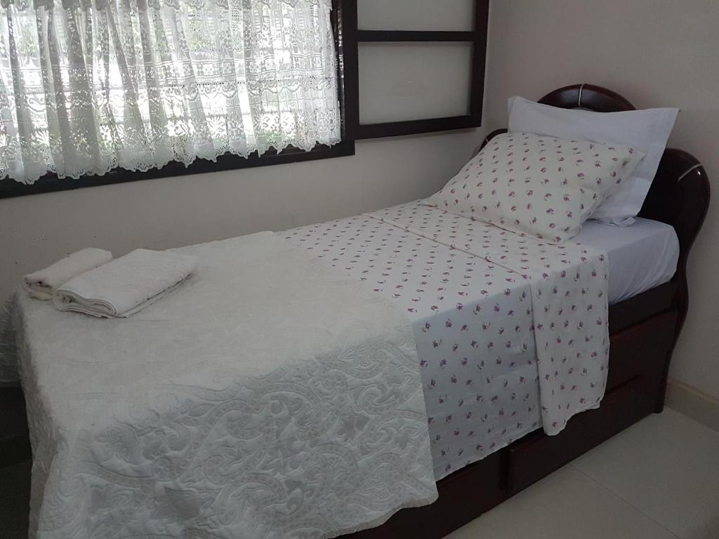  Casa com piscina no centro
