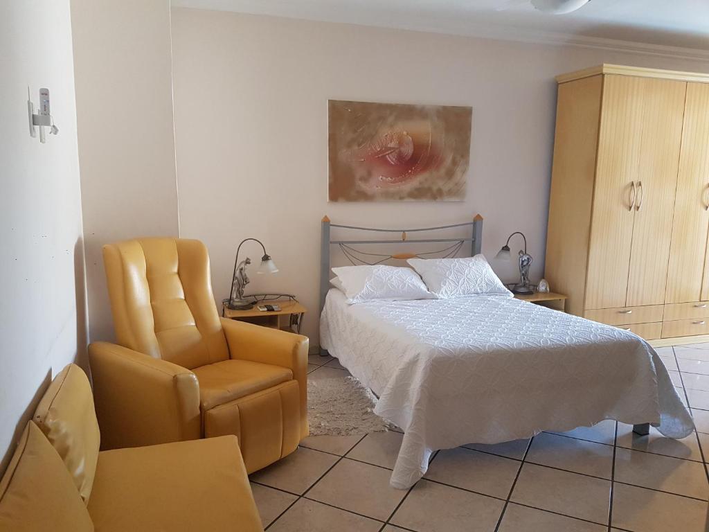  Casa com piscina no centro