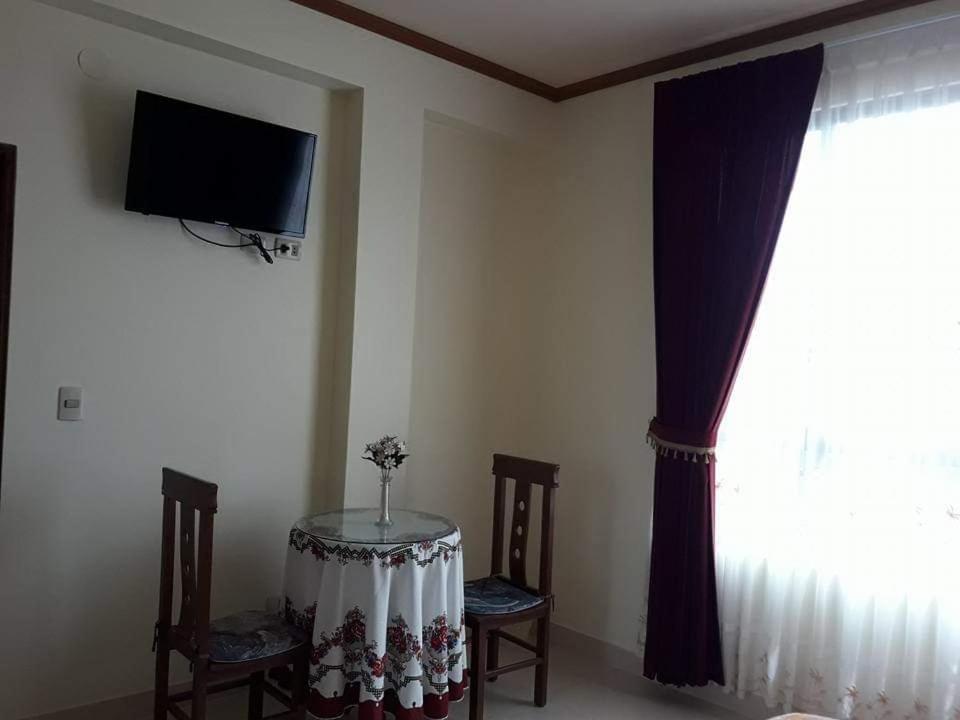 Hostal Kurmi - Coroico - Double Room With Balcony