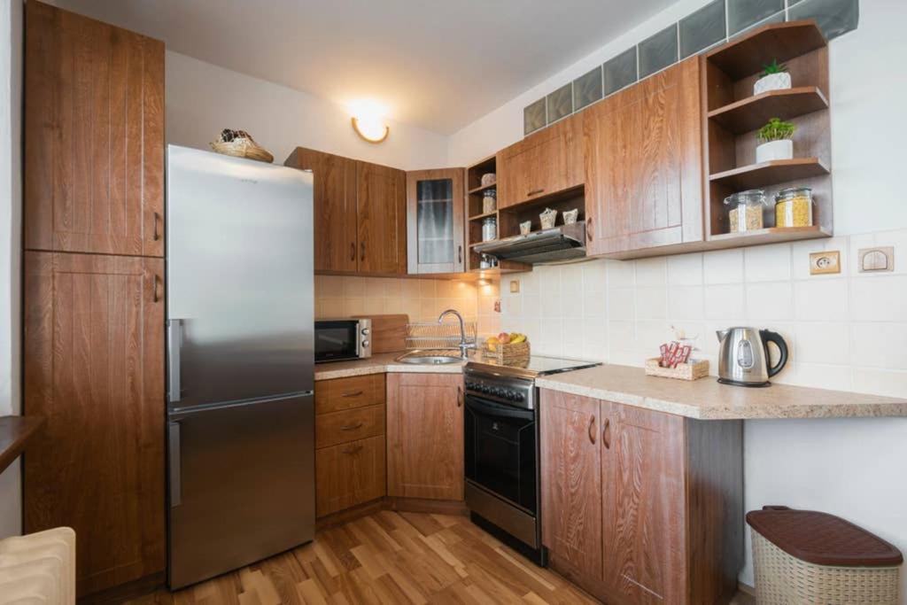 Kuchyň nebo kuchyňský kout v ubytování Home in Tatranská Štrba