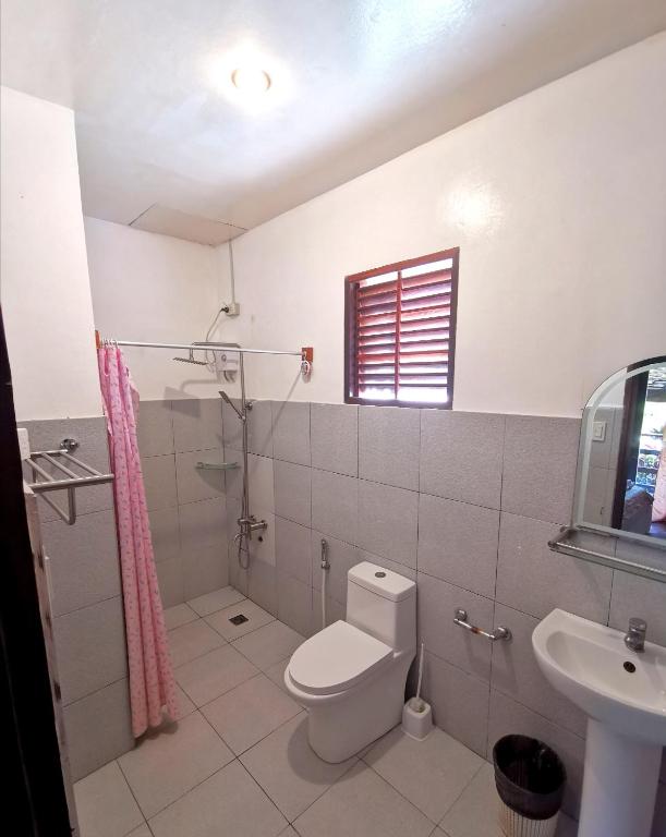 Latitude 10 Siargao - Bungalow Mit Loft