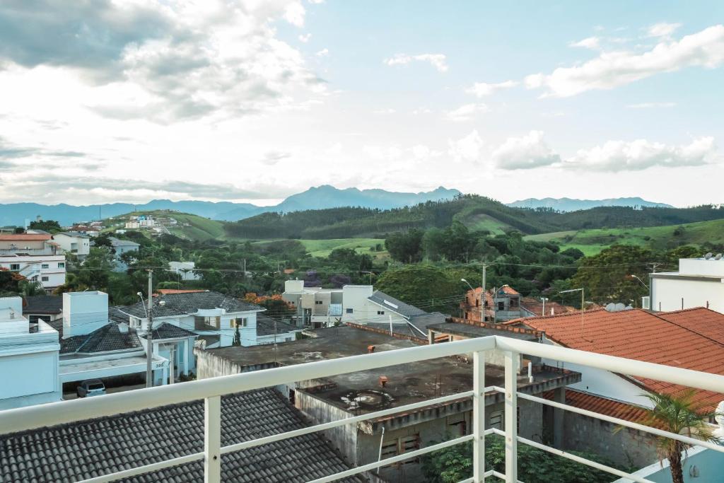  Casa charmosa em condomínio privado