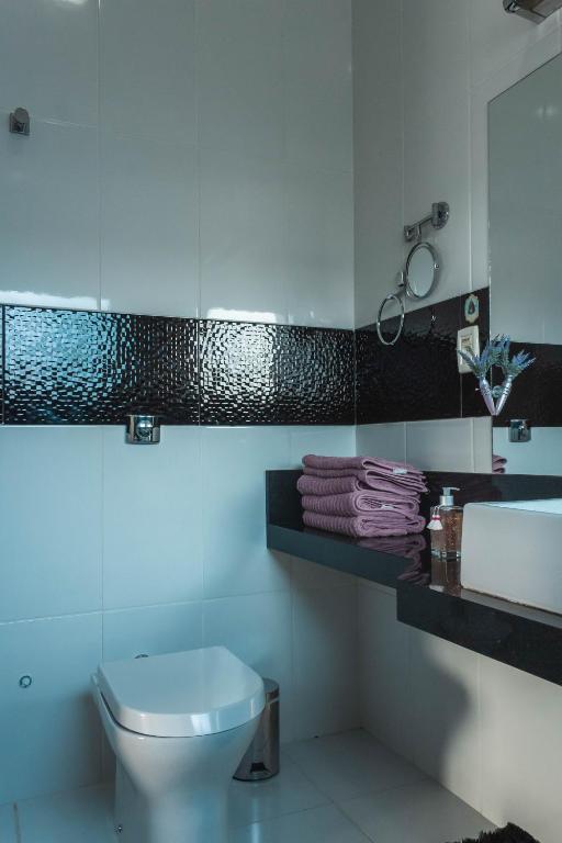  Casa charmosa em condomínio privado
