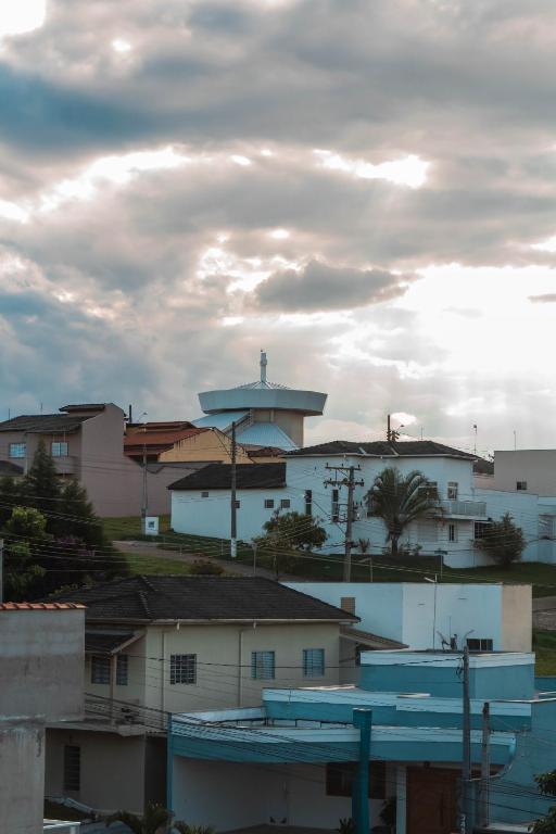 Casa charmosa em condomínio privado