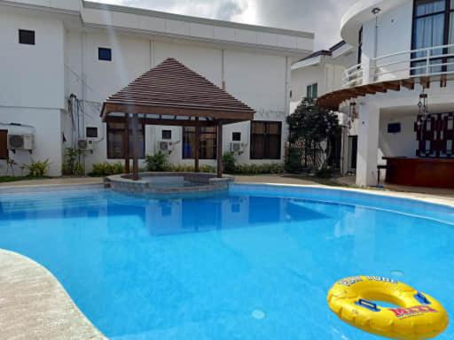 Bazén v ubytování Discover Boracay Hotel nebo v jeho okolí