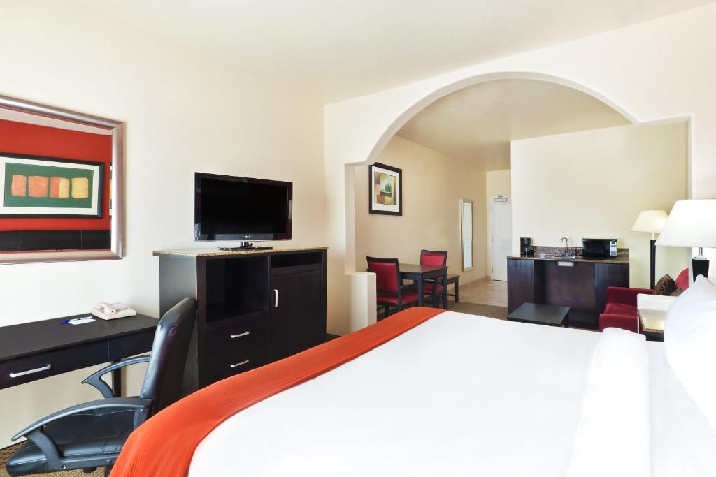 Holiday Inn Express & Suites Casa Grande by IHG - Suite - Accessibile Agli Ipoudenti - Non Fumatori