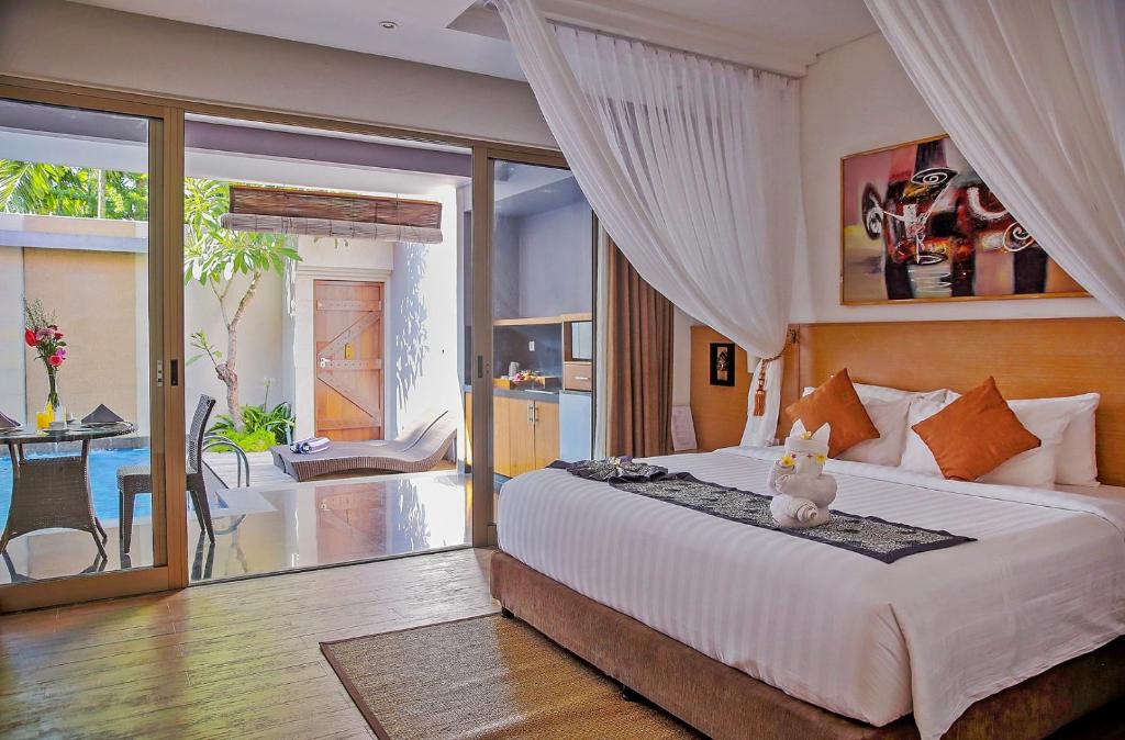 Lasanti Villas Seminyak - Motorbike Package At One Bedroom Pool Villa