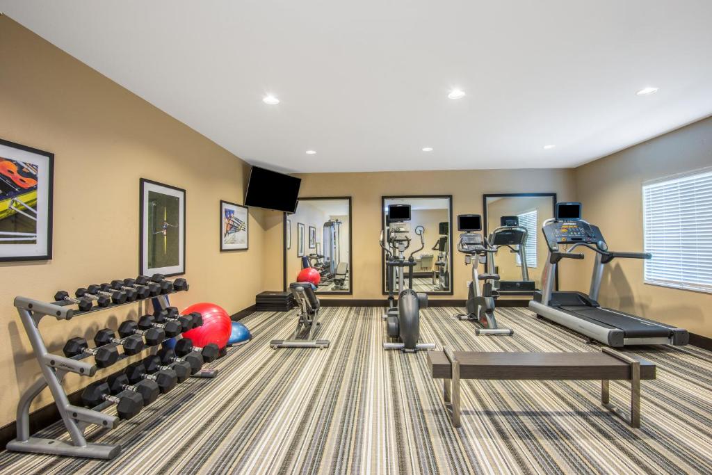 Candlewood Suites Columbia Hwy 63 & I-70 by IHG photo
