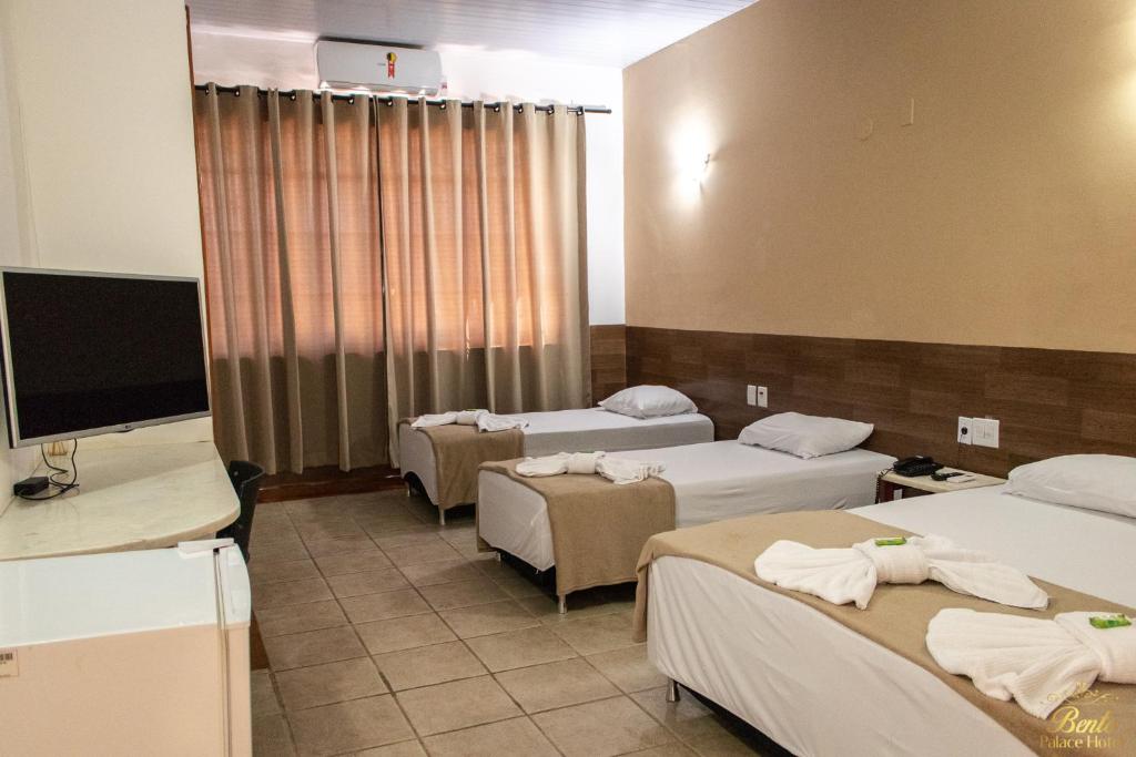 Bento palace hotel - Luxe Viervoudige Kamer