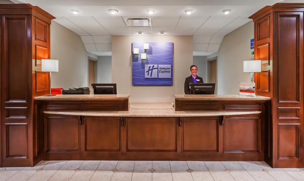 Vstupní hala nebo recepce v ubytování Holiday Inn Express & Suites - Pharr by IHG