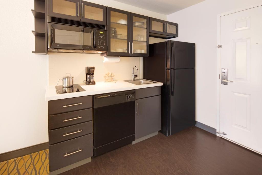 Candlewood Suites Rogers-Bentonville by IHG - Suite Estudio Con Dos Camas Dobles