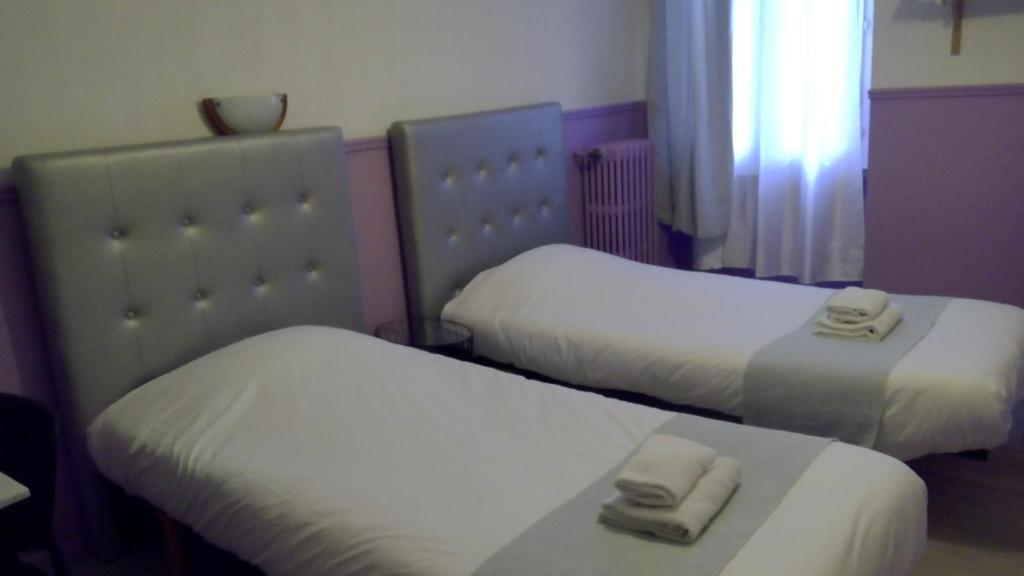 Hôtel Central - Chambre Lits Jumeaux