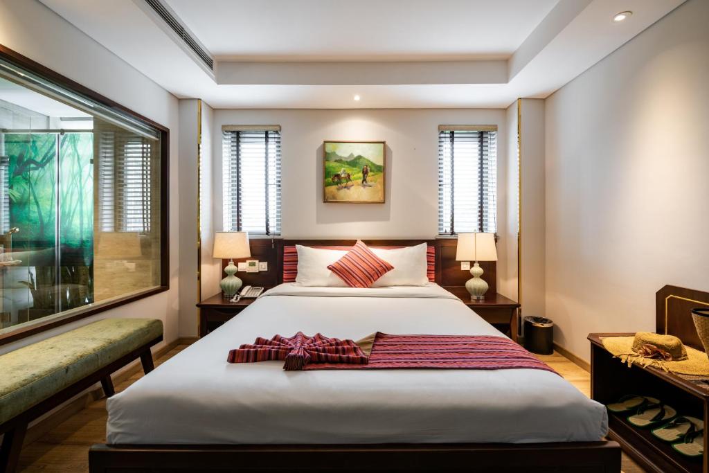 Phòng Deluxe Giường Đôi + Trà Chiều Trên Sân Thượng