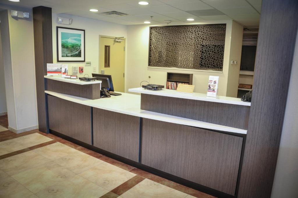 Candlewood Suites Columbus-Northeast by IHG photo