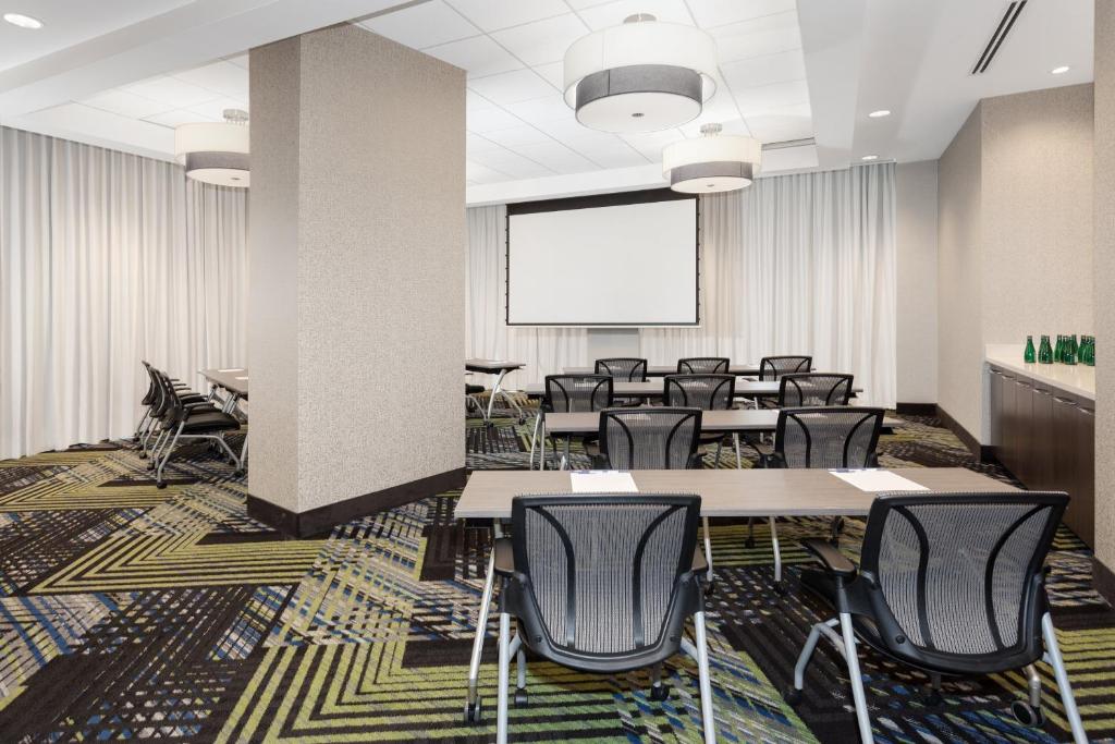 Holiday Inn Express & Suites Downtown Ottawa East by IHG - Resim 35