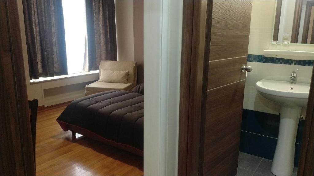 
Economy Double or Twin Room
