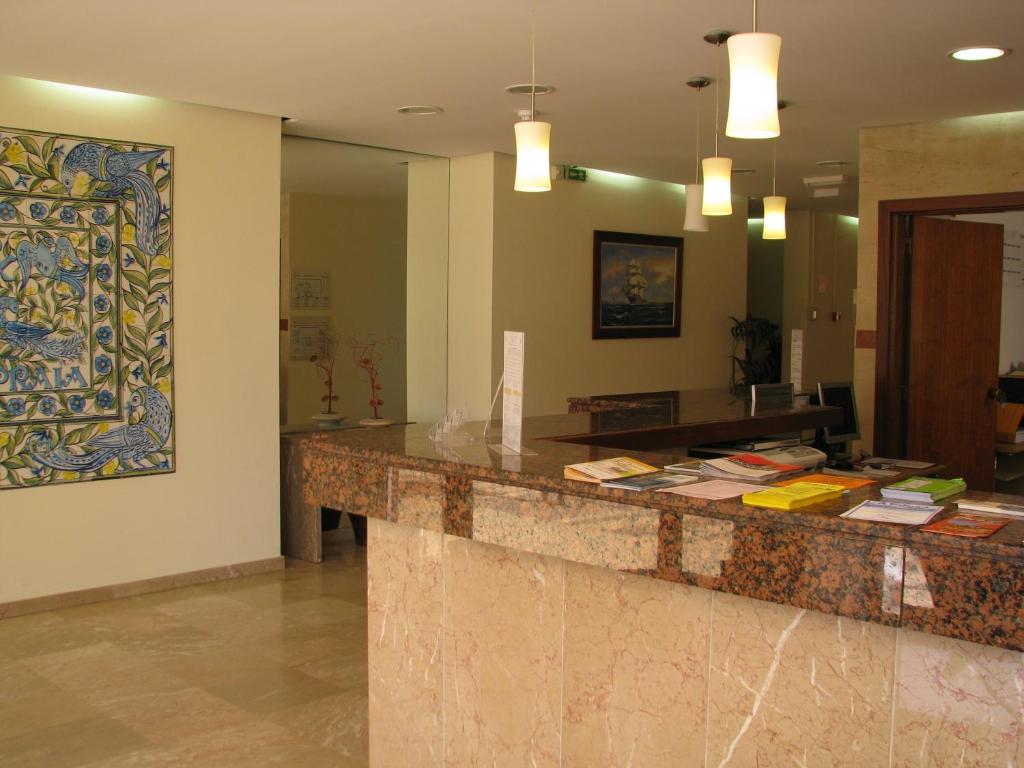 Hotel Avenida Praia - Resim 9