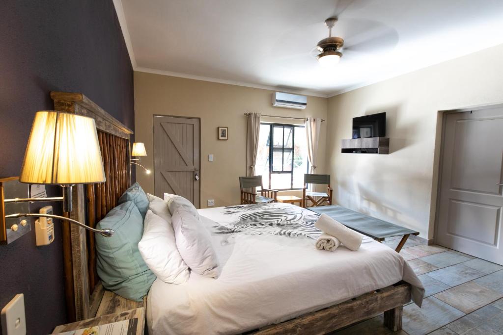 The Belgium Inn - Deluxe King Room