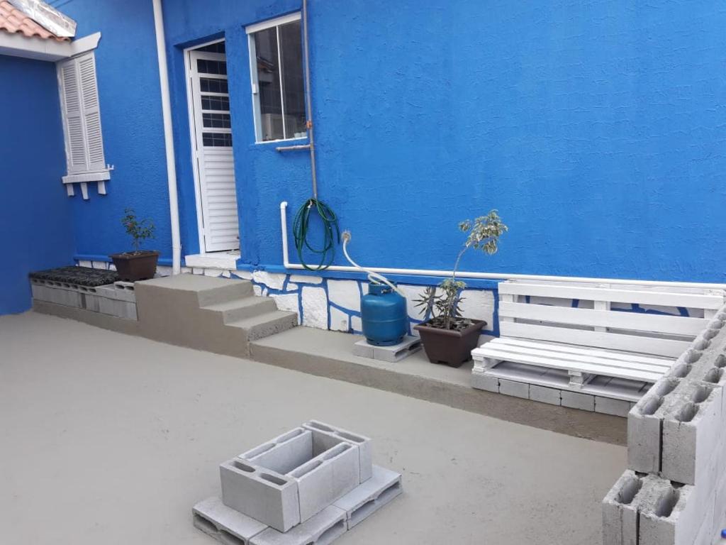  CASA COMPLETA COM 4 SUITES PARA ATE 12 PESSOAS.