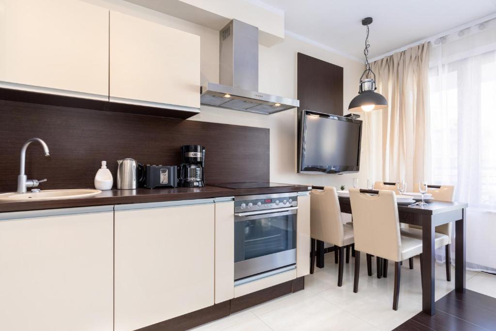 Kuchyňa alebo kuchynka v ubytovaní Apartamenty Villa Marea Misdroy by Noclegi Renters