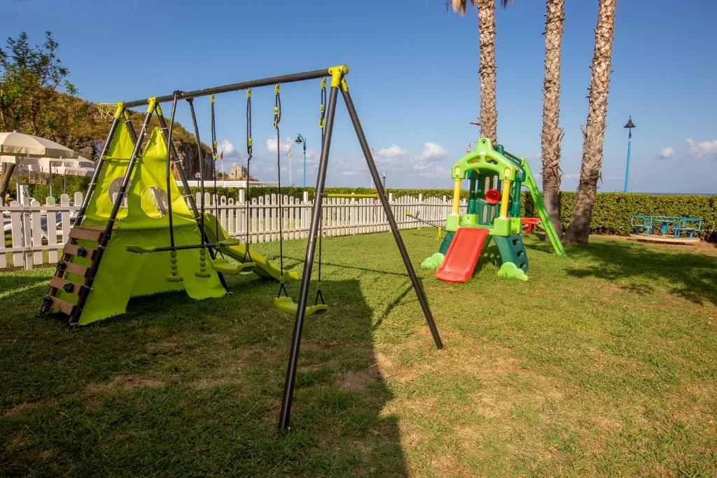 Herní místnost nebo prostor pro děti v ubytování Arcomagno Beach Resort