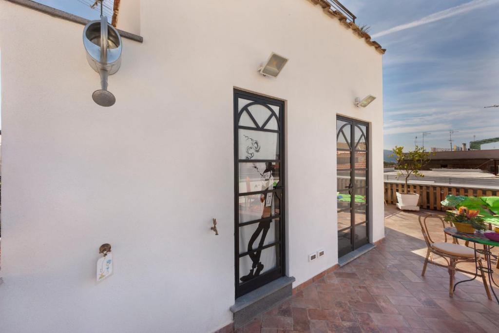 Balkon lub taras w obiekcie YourHome - Karme House