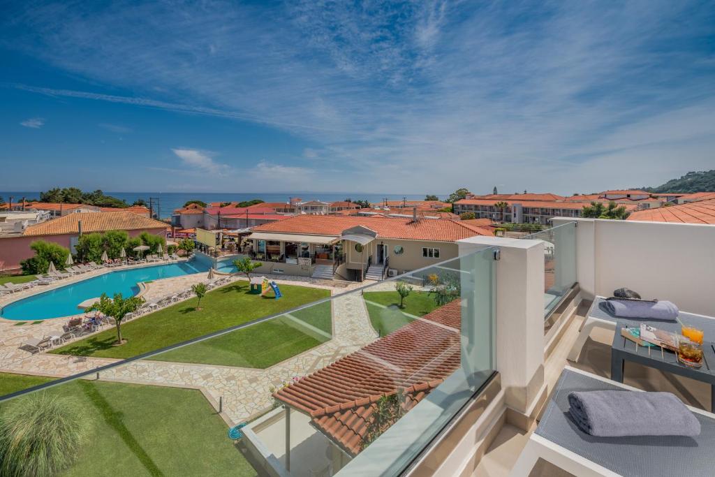 Bazén v ubytování Hotel Palmyra nebo v jeho okolí