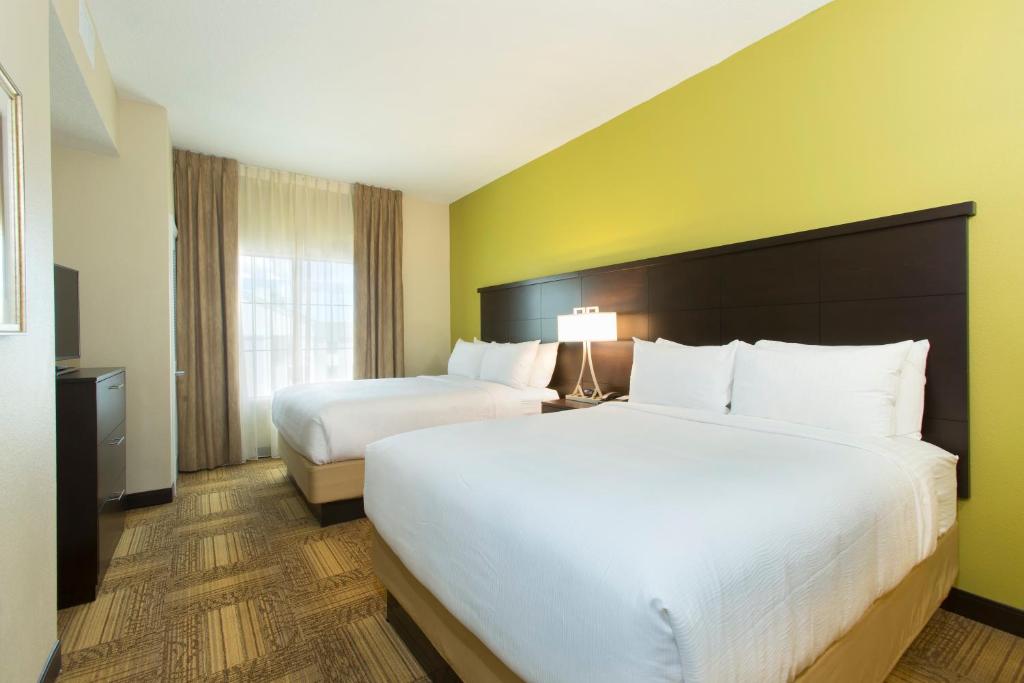 Staybridge Suites Orlando at SeaWorld, an IHG Hotel - Suite Queen D'une Chambre
