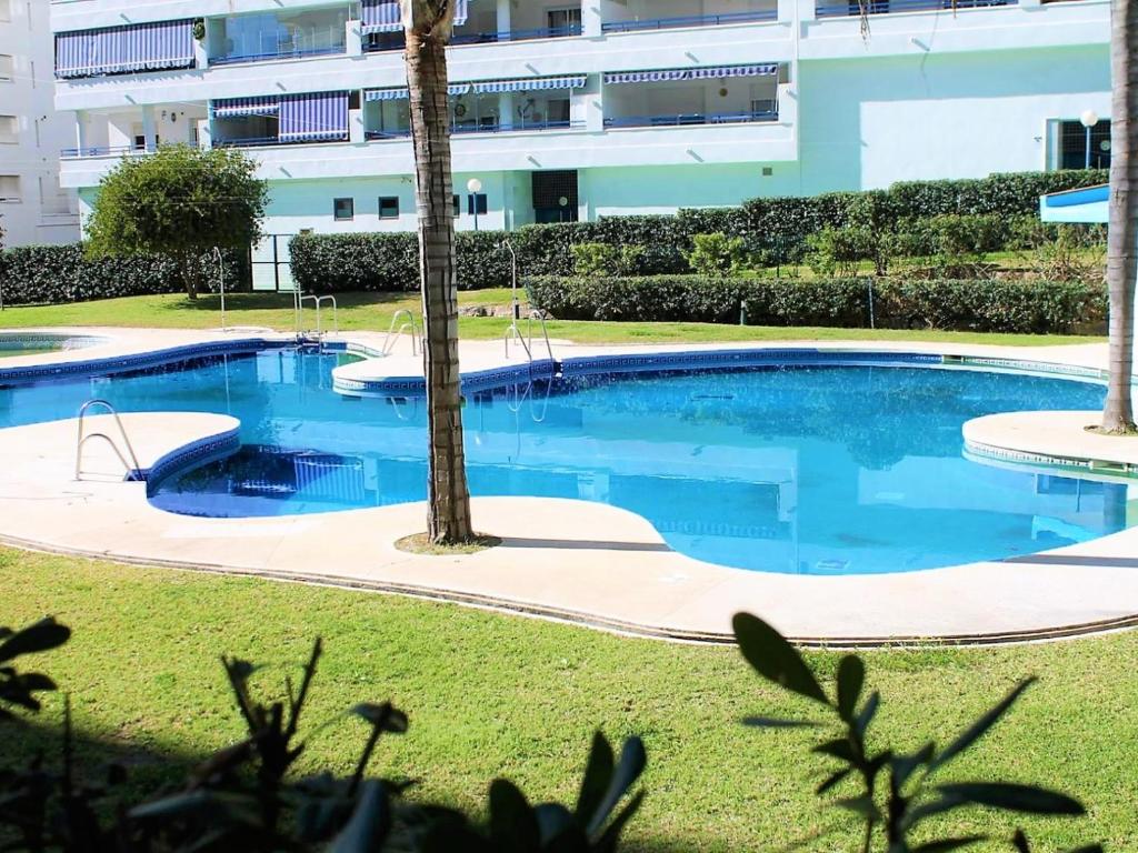 Suitur apartamento terrazas la marina con piscina, Marbella ...