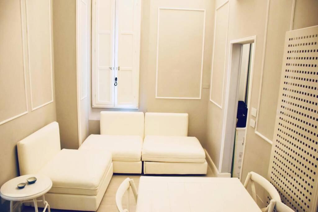 Część wypoczynkowa w obiekcie Suite Nico Bologna Centro